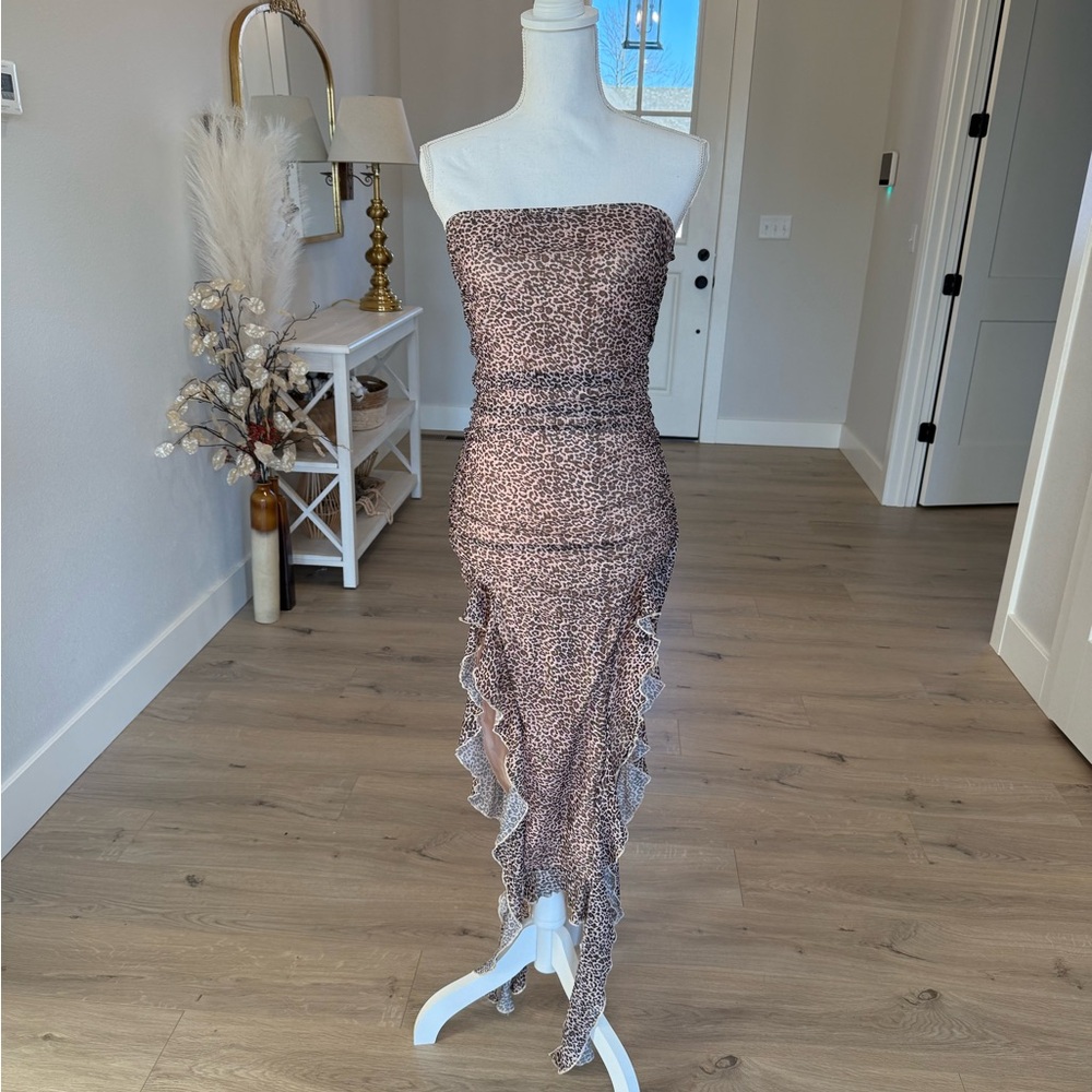 Cheetah Print Ruffle Slit SHEIN Dress - Picture 2 of 4